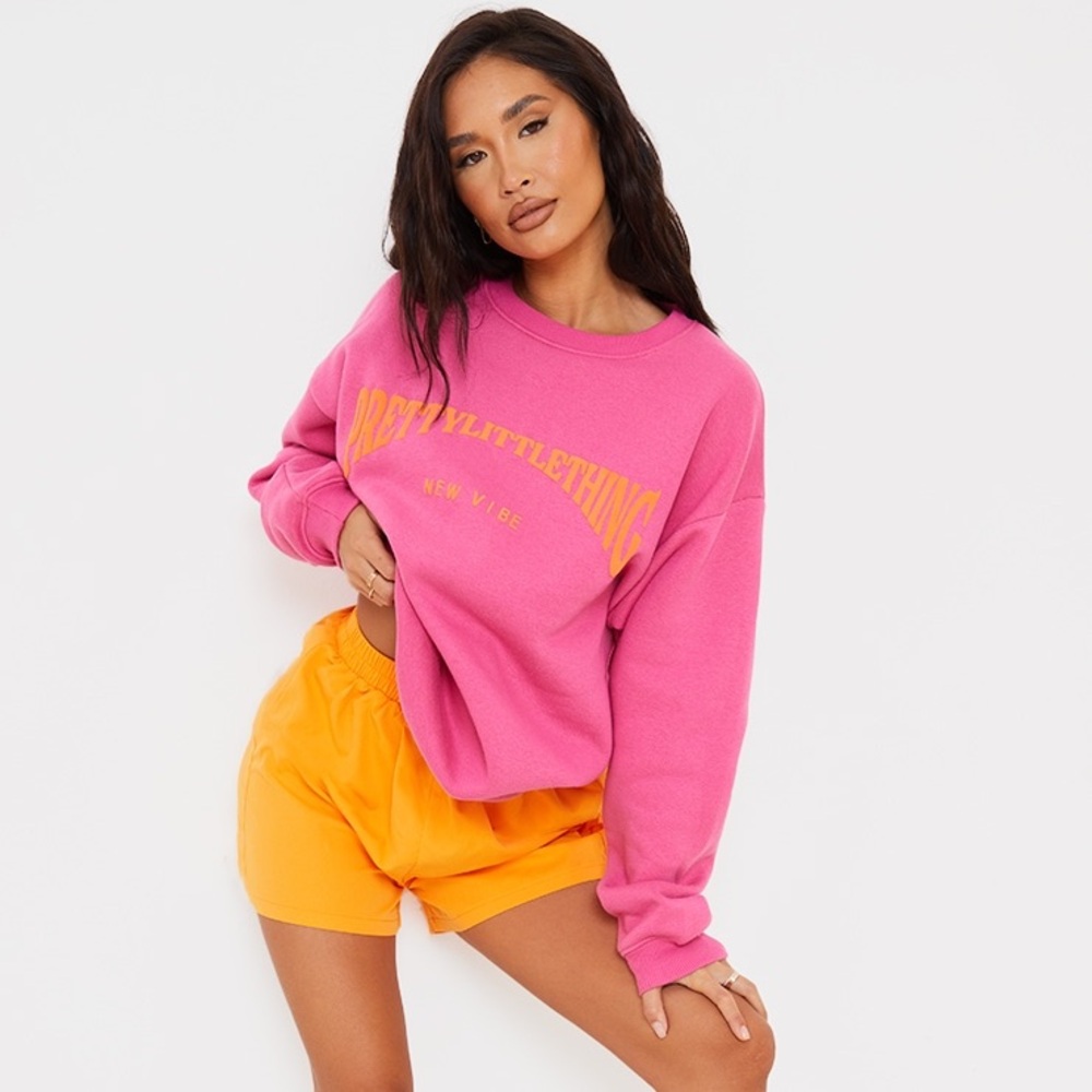 PrettyLittleThing Bright Pink Oversized Sweatshirt | Size M | Athleisure